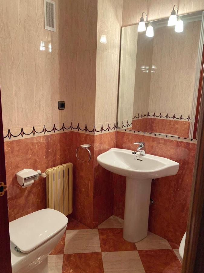 Apartmán Duenas Oviedo Exteriér fotografie